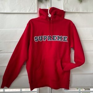 Supreme Sweatshirt